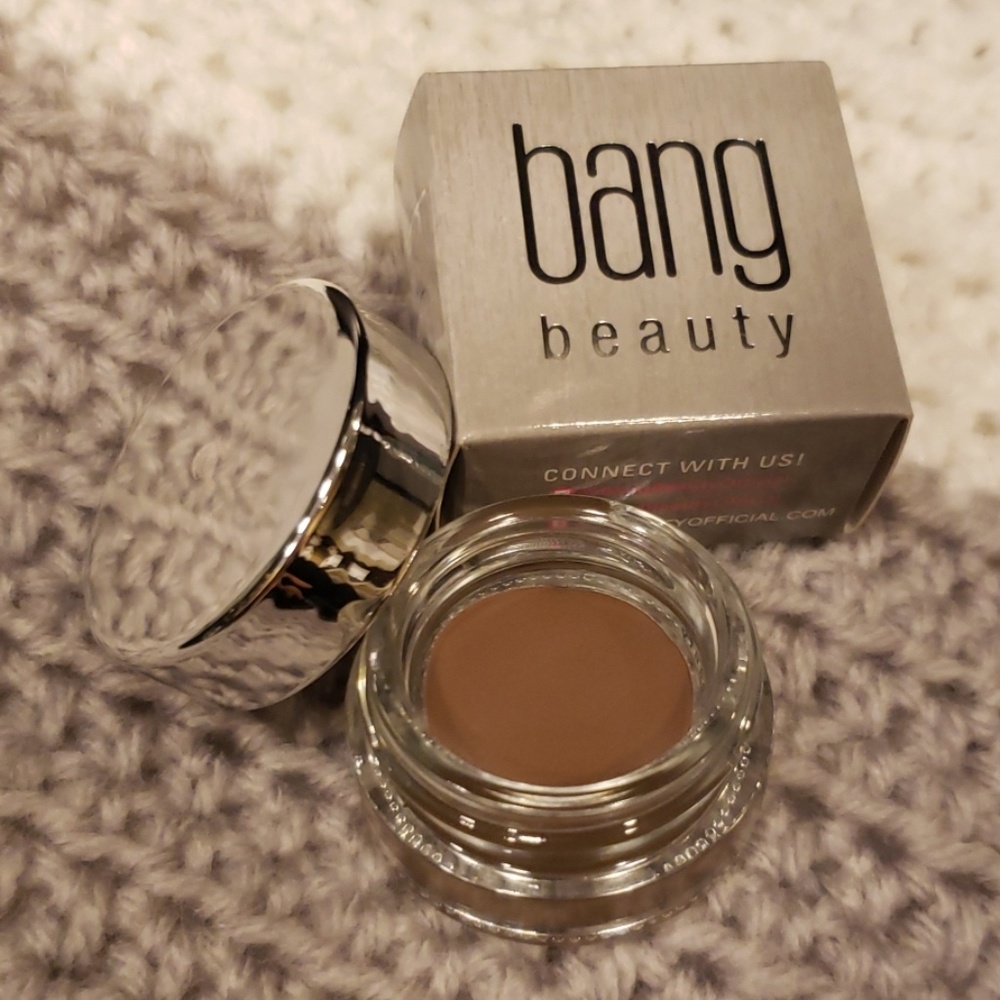 Brown eyeliner